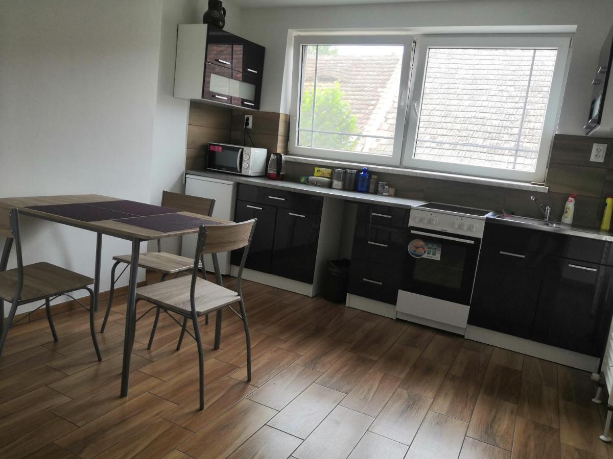 U Moto Makovic Apartamento Horažďovice Exterior foto